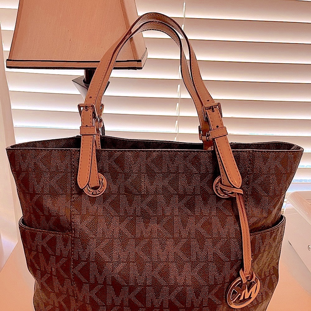 Michael Kors Jet Set Leather Logo Tote